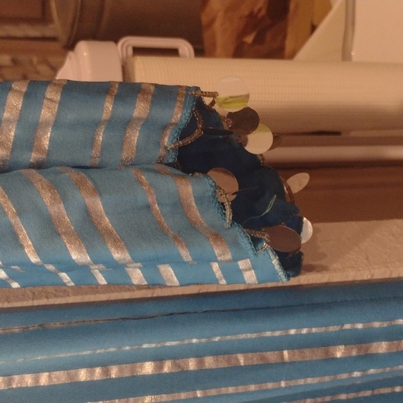 A turquoise and silver Kaftan - Picture 3 of 5